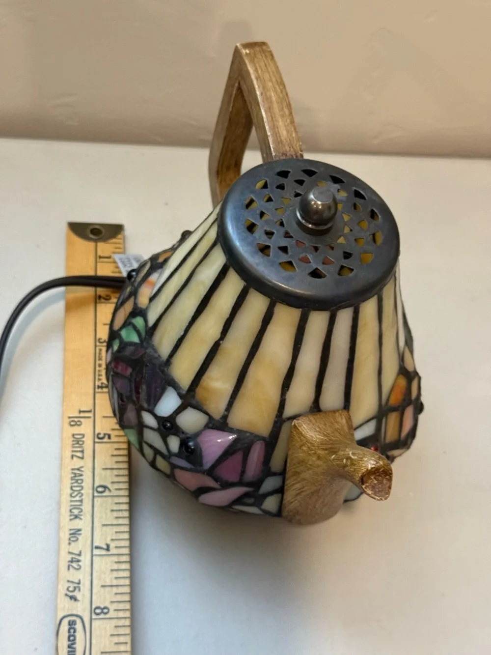 Vintage Tiffany Style Teapot Lamp Stained Glass Table Accent Lamp ~6.5”H Grandma